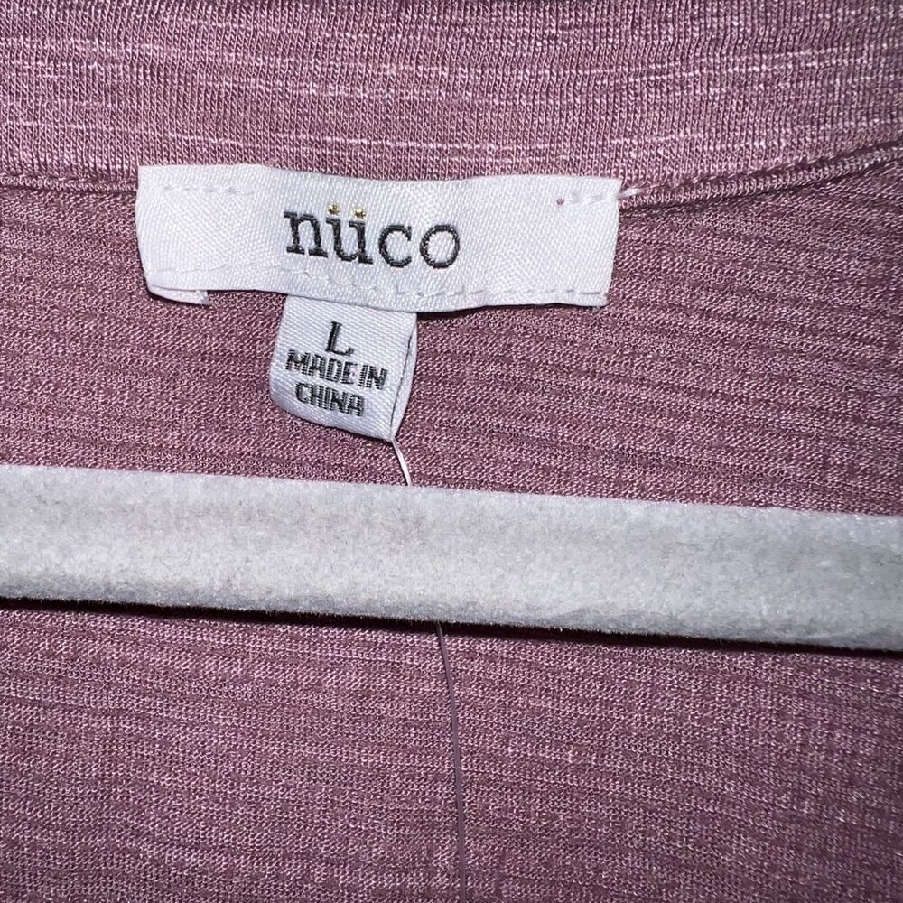 NWT Nuco Button V-Neck Elderberry Top Size L - Picture 6 of 6